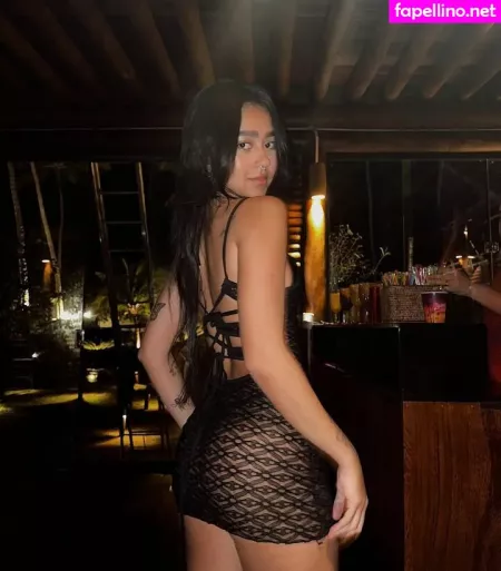 Beca Barreto OnlyFans Thumbnail #8aQDX3xsiT