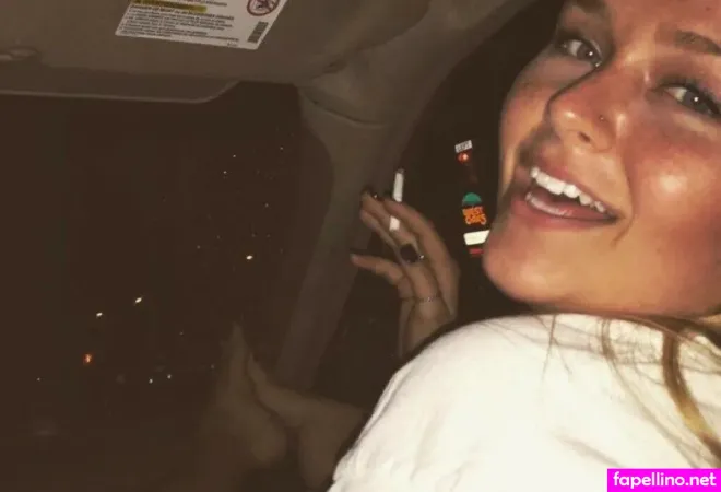 Becca May33 OnlyFans Thumbnail #2m6p336aYK