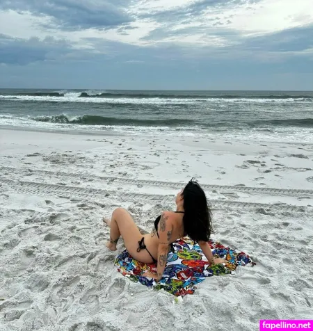 Becca Razzo OnlyFans Thumbnail #29PmoJy2oZ