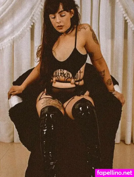 Becca Razzo OnlyFans Thumbnail #C5eqJEymX3