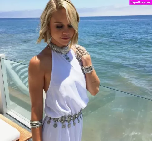 Becca Tobin OnlyFans Thumbnail #7HNyEgq3r0