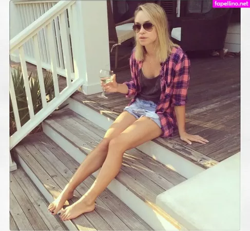 Becca Tobin OnlyFans Thumbnail #W4w5rcZSbp