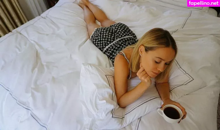 Becca Tobin OnlyFans Thumbnail #k9vXdaDDJM