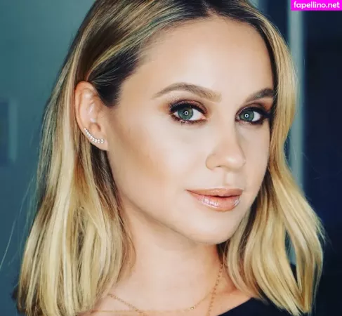 Becca Tobin OnlyFans Thumbnail #rB8lVPUOJp