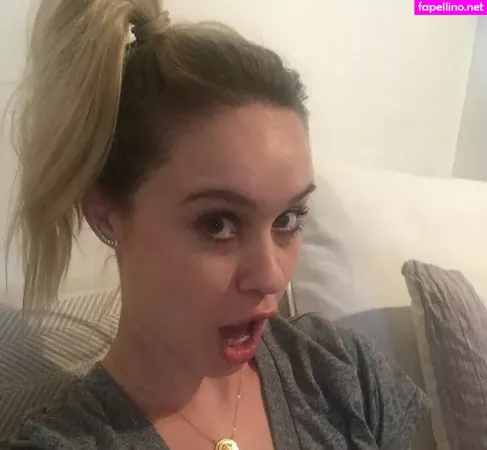 Becca Tobin OnlyFans Thumbnail #skNdixwxnS