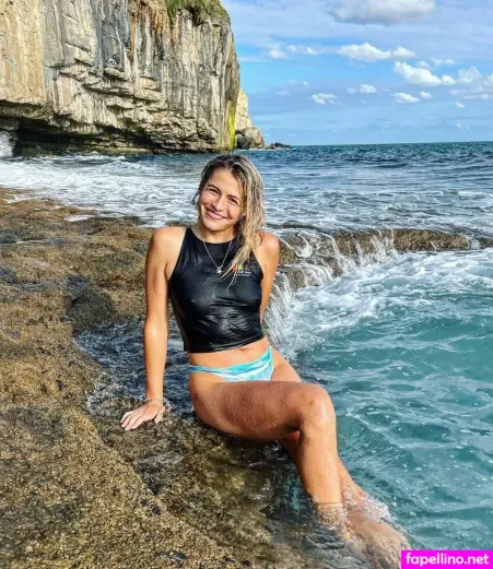 Becca Wakefield OnlyFans Thumbnail #Ky7YwmViJk