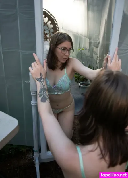 Beccabaird OnlyFans Thumbnail #q6TioJ2Nya