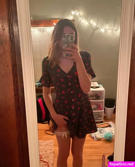 Beccafoxxx0 OnlyFans Thumbnail #KxVU2JzjXL