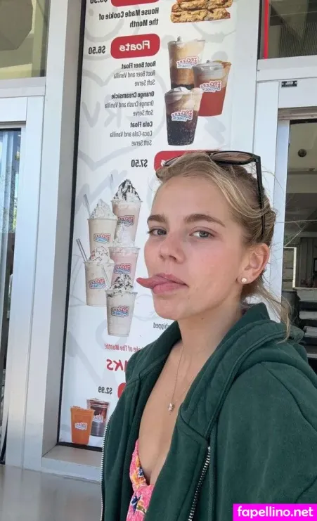 Beccameans OnlyFans Thumbnail #dQLWdf5L7G