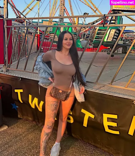 Beckie Holloway OnlyFans Thumbnail #dSe3xJjAlj