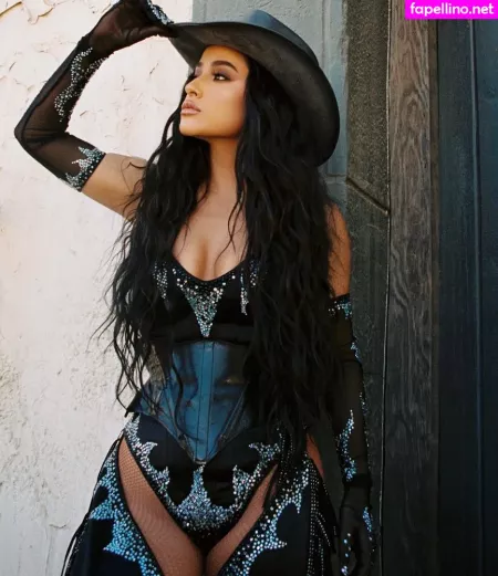 Becky G OnlyFans Thumbnail #69uutU8WwD