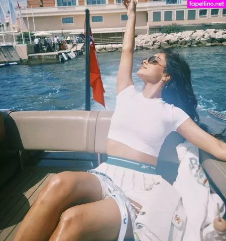 Becky G OnlyFans Thumbnail #dEi08FxvE8