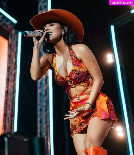 Becky G OnlyFans Thumbnail #lg4bT9tkD8