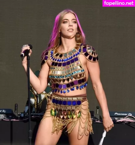 Becky Hill OnlyFans Thumbnail #5ohBIAl70P