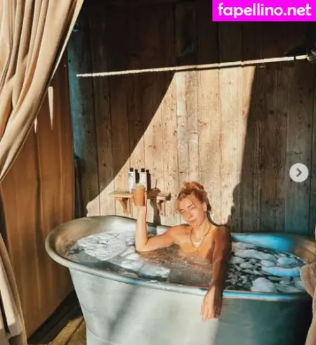 Becky Hill OnlyFans Thumbnail #h6EIuLfsRX