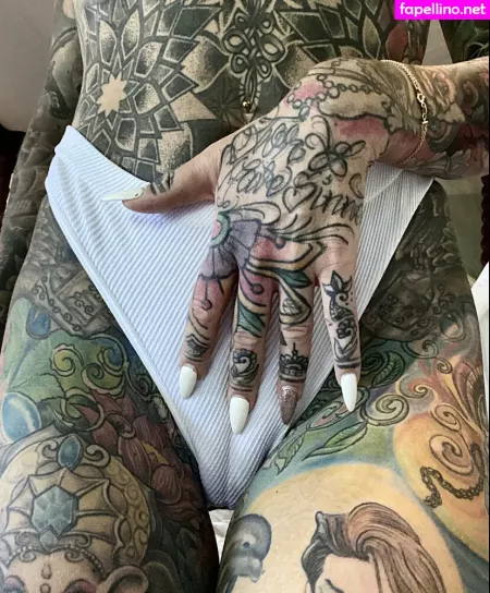 Becky Holt OnlyFans Thumbnail #m2vTJZf1ap