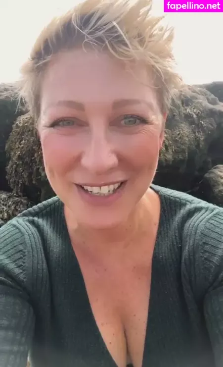 Becky Mantin OnlyFans Thumbnail #g4YgM854V4