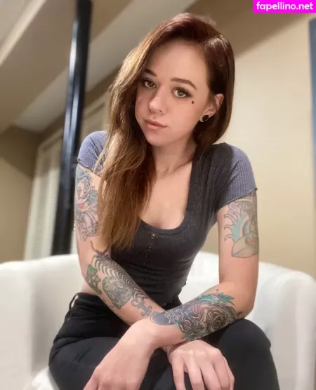 Becky May OnlyFans Thumbnail #lMLDm7AliW