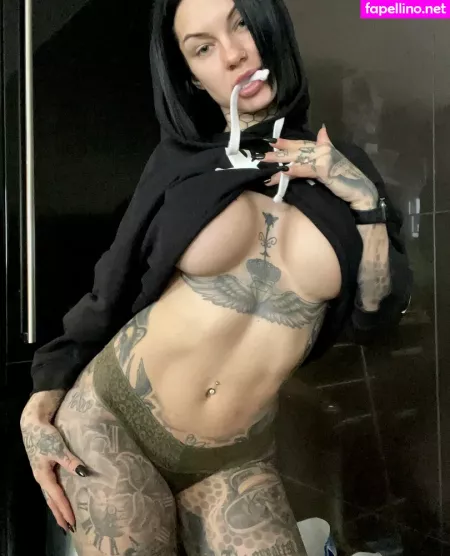 Bee Phillips OnlyFans Thumbnail #h5bBDoAWxY