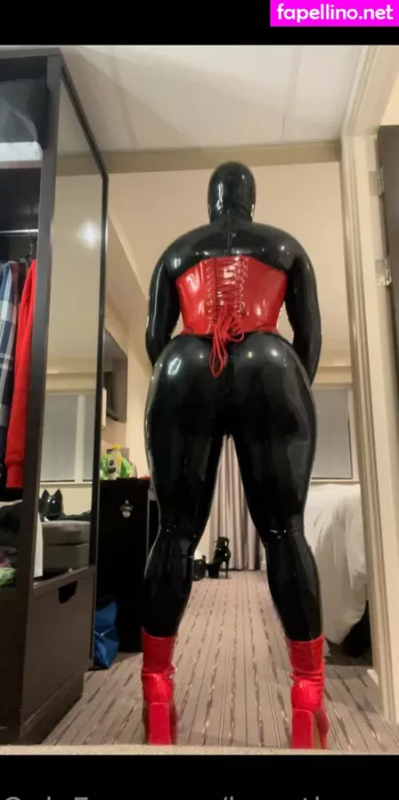 Bee The Rubber Doll OnlyFans Thumbnail #XwZANP9H6w
