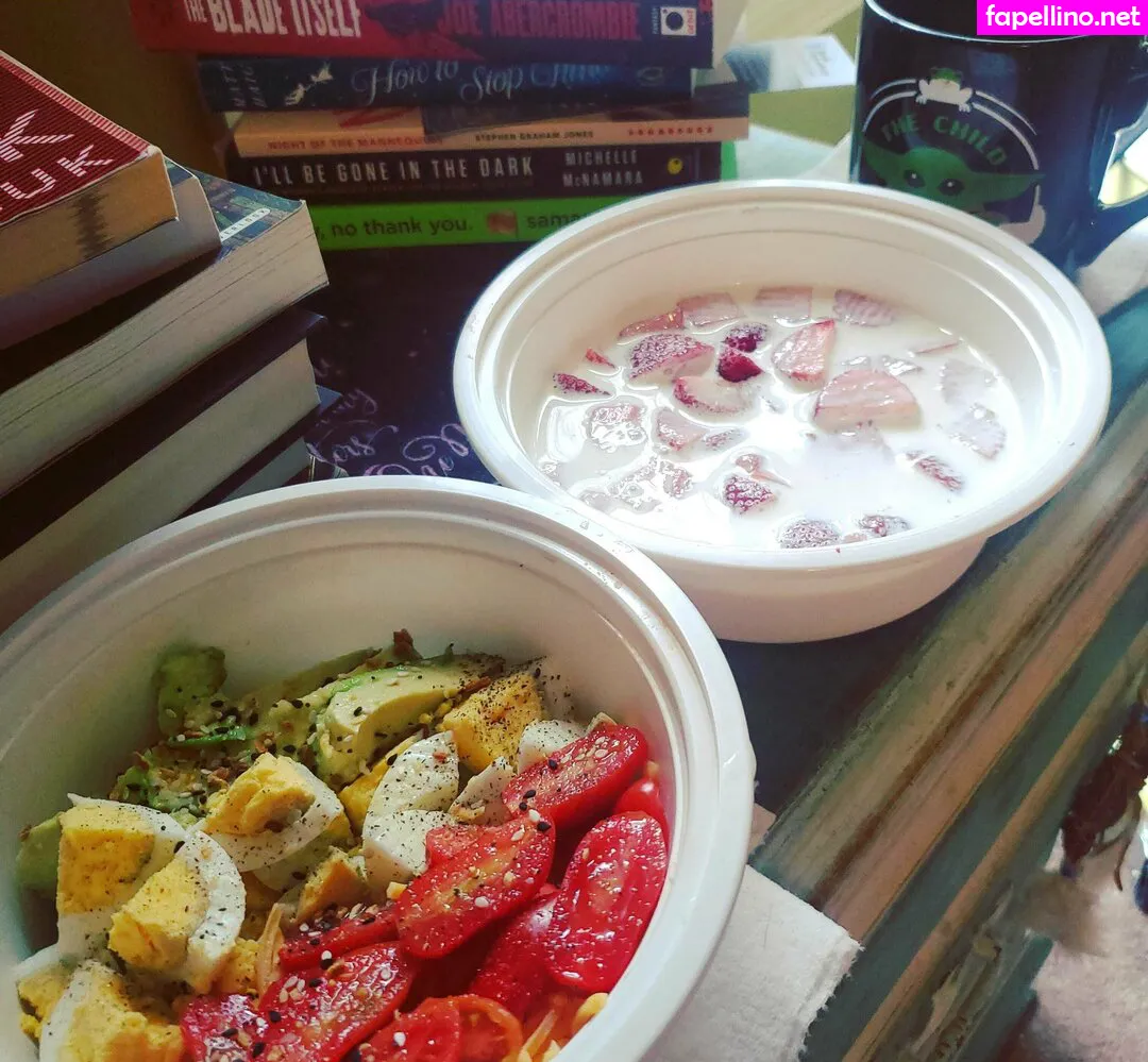 bee88i, bee_bowve88 Nude Leaked OnlyFans Photo #2vrR3JSQId