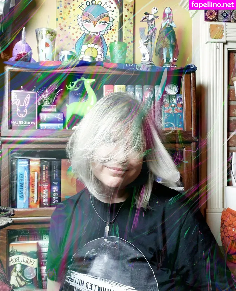 bee88i, bee_bowve88 Nude Leaked OnlyFans Photo #LJ42BzeqCx