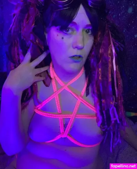 Beebonesbaby OnlyFans Thumbnail #eDoiICK9yc