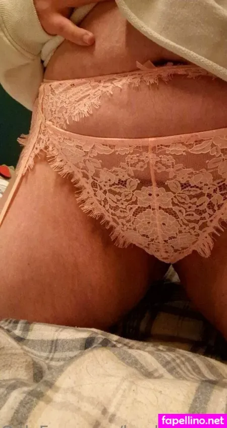 Beeboyfriend OnlyFans Thumbnail #KOKdYRwUf9