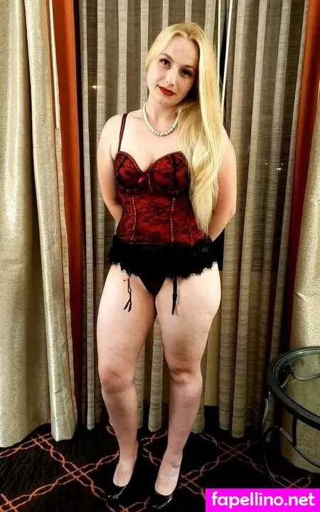 Beeby Weeb Main Profile Photo