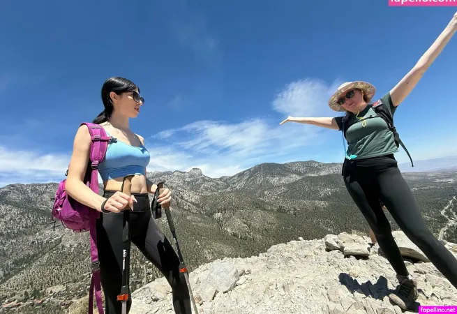 Beehivetranshouse OnlyFans Thumbnail #UoXC9FjBU4