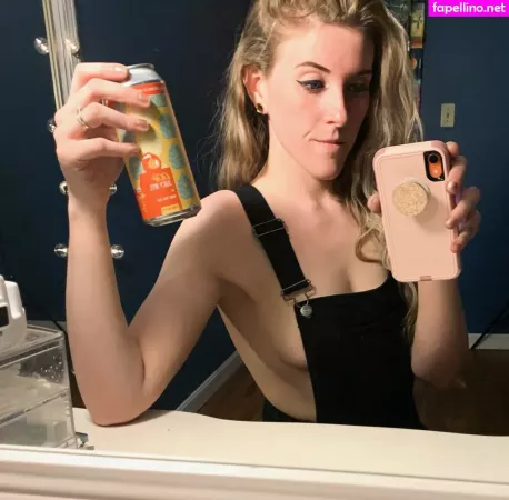 Beerbabes 1 OnlyFans Thumbnail #P2awLTyljL