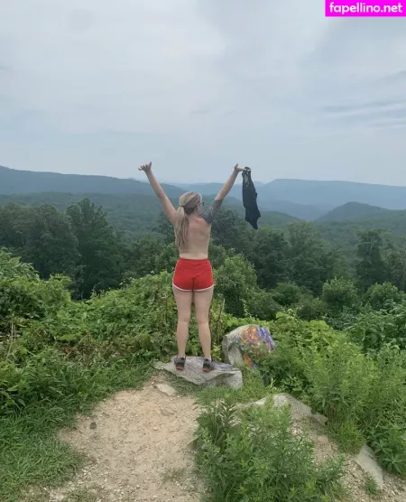 Beerbabes 1 OnlyFans Thumbnail #cWCxonythi