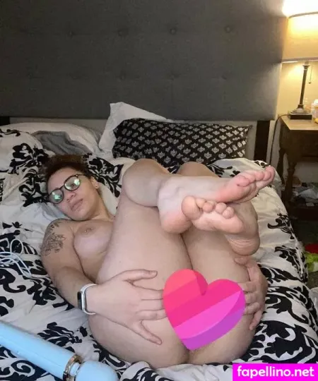 Beese Chussy OnlyFans Thumbnail #5GlWL3TT0m