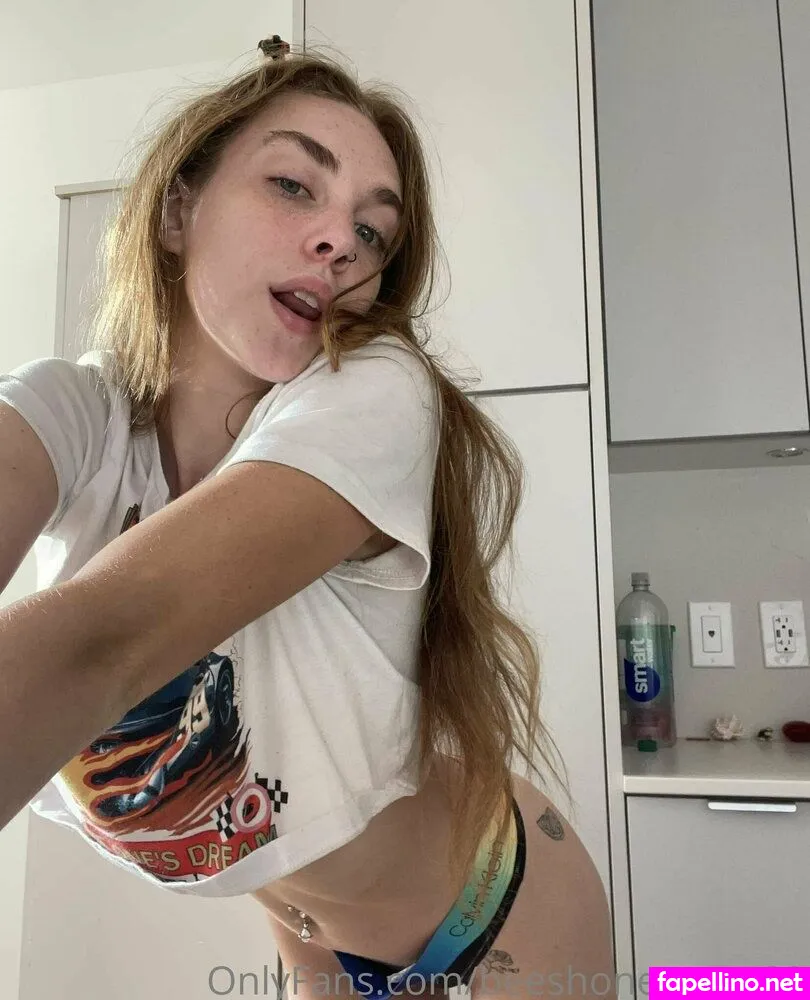 beeshoneypot420, beeshoneypot__ Nude Leaked OnlyFans Photo #0OU9L87DN1