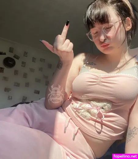 Beetlebroth OnlyFans Thumbnail #4JESFz7N4z