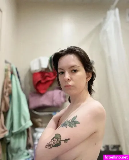 Beezzz OnlyFans Thumbnail #fh8qZNZUhb