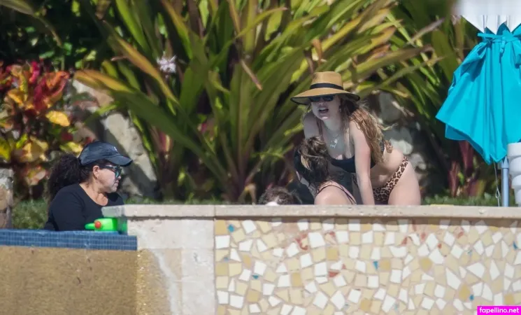 Behati Prinsloo OnlyFans Thumbnail #aQM7h1NVgE