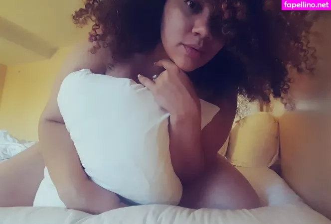 Beigewunder OnlyFans Thumbnail #1nPQ9O7TWn