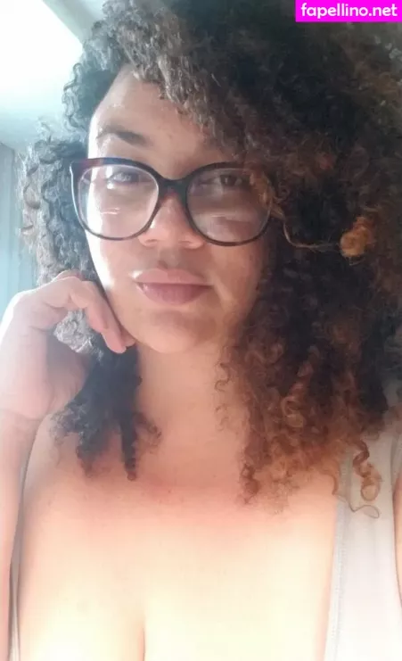 Beigewunder OnlyFans Thumbnail #AtNH5Pw0HX