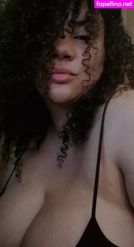 Beigewunder OnlyFans Thumbnail #U9J9ethA4B