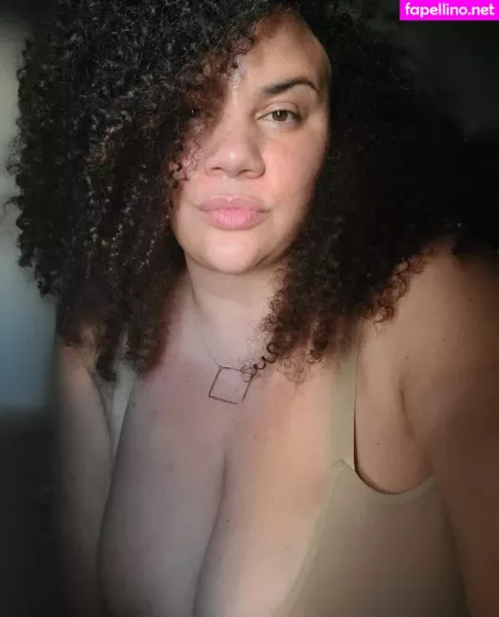 Beigewunder OnlyFans Thumbnail #l1MsQn6CiQ