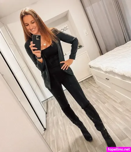 Beke Lbben OnlyFans Thumbnail #OnqmIdm3Y6