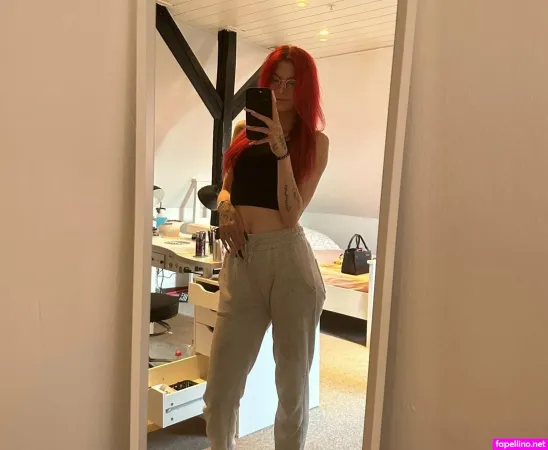 Bekki Red OnlyFans Thumbnail #UfLZQoWHA5