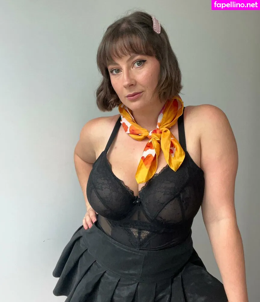 Bel Larcombe slice_of_salami_, bel_larcombe_ Nude Leaked OnlyFans Photo #M0QrqllHEF