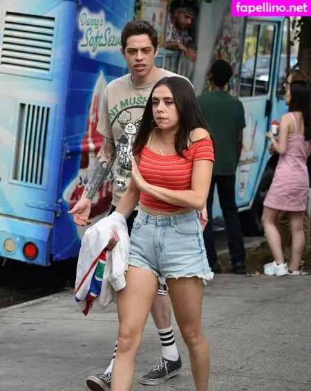 Bel Powley OnlyFans Thumbnail #1aIQhAZNyJ