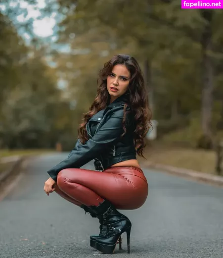 Bella Bellss2223 OnlyFans Thumbnail #t9rY7TkBCz