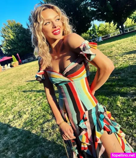 Bella Chadwick OnlyFans Thumbnail #e6tAGjeeGV