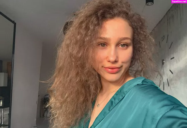 Bella Cooper Free OnlyFans Thumbnail #JOYrkFOzj2
