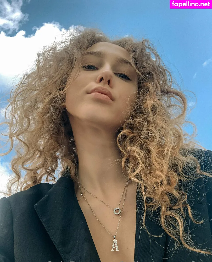 bella_cooper_free, freerangefemale Nude Leaked OnlyFans Photo #ajkxnJCdnb