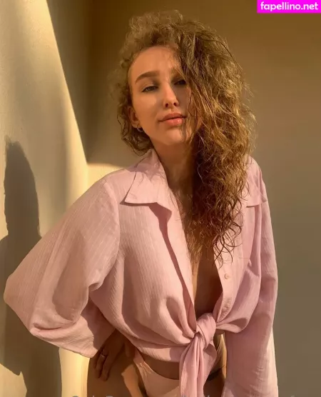 Bella Cooper Free OnlyFans Thumbnail #tFLAdUmADV